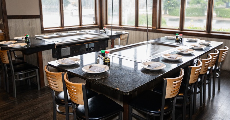 Grill tables