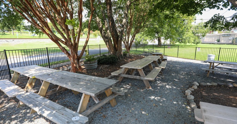 Exterior, picnic tables