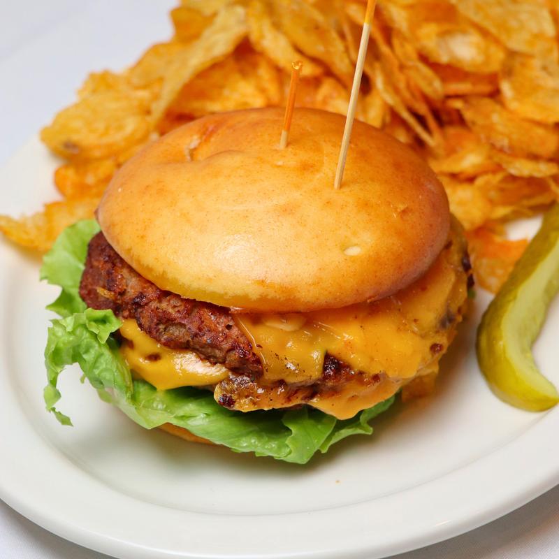 Pub 42 Mac Burger (V) photo