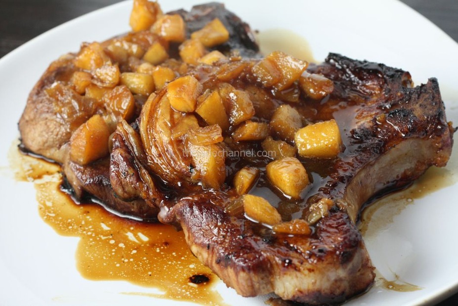 Home Cookin' - Pork Chop with Apple Chutney event photo