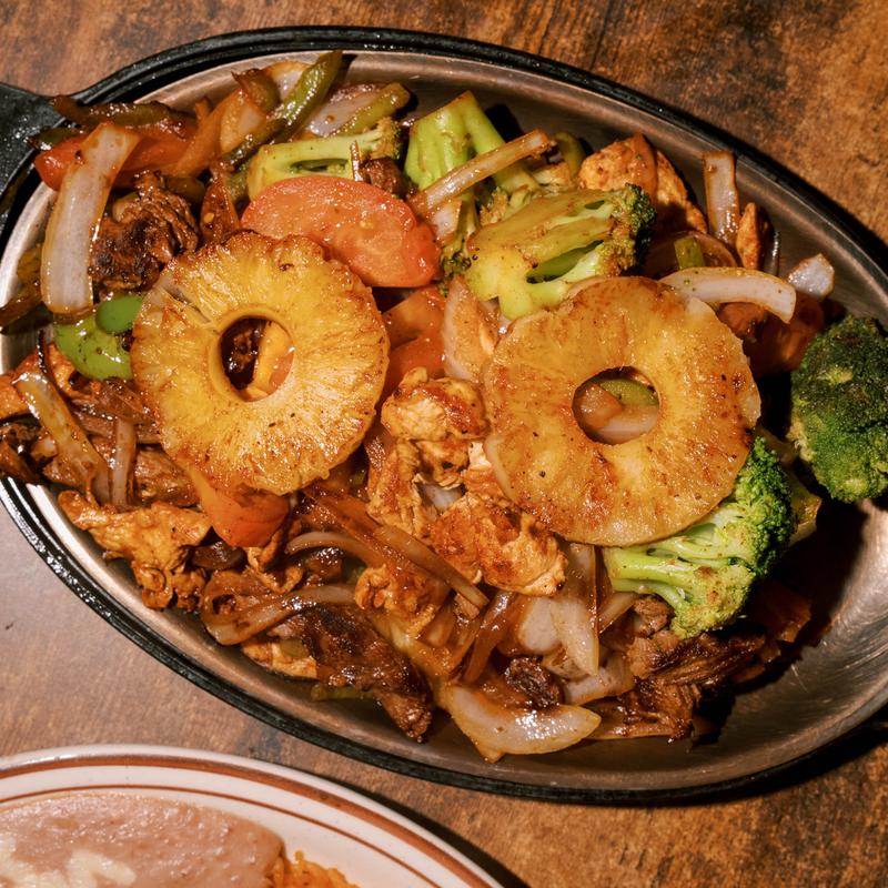 menu item 5 of 11, Fajitas Hawaiiana