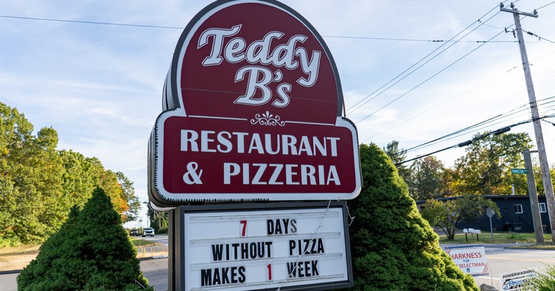 Exterior, totem, sign