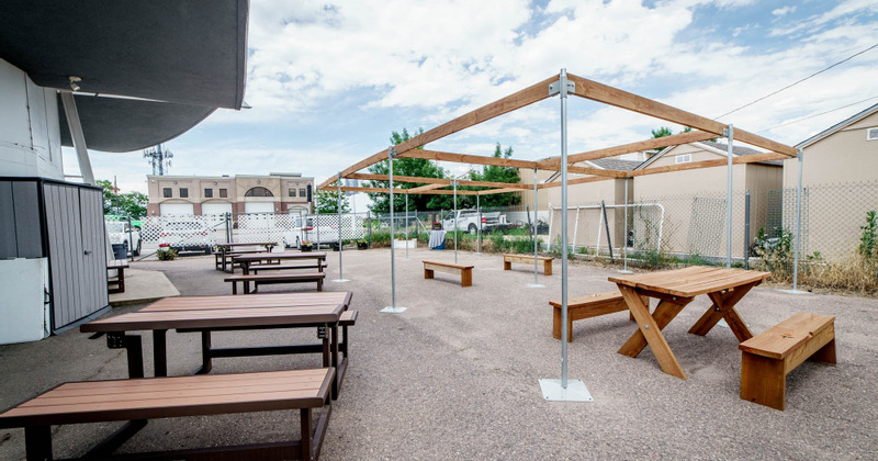 Exterior, tables outside