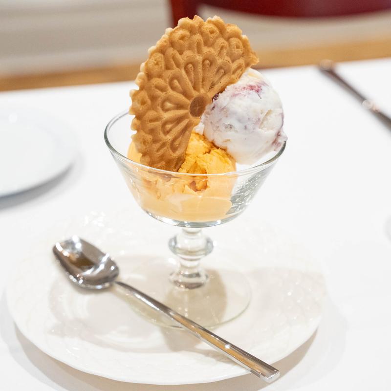 menu item 5 of 5, Desserts