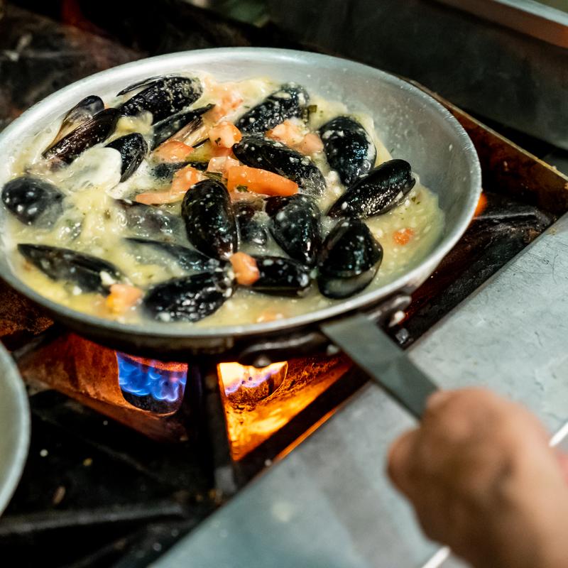 Harbor mussles photo