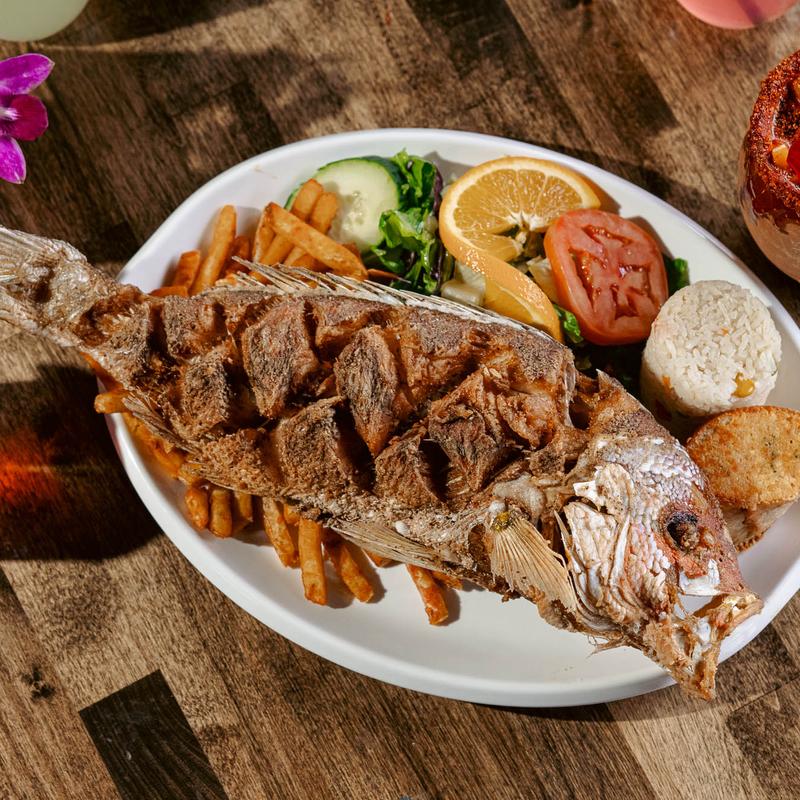 menu item 1 of 6, Huachinango al Gusto