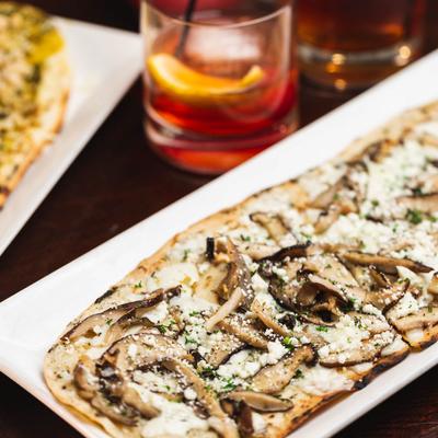 Shitake & Oysters Mushroom Flatbread photo