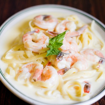 Shrimp pasta, with Alfredo sauce.