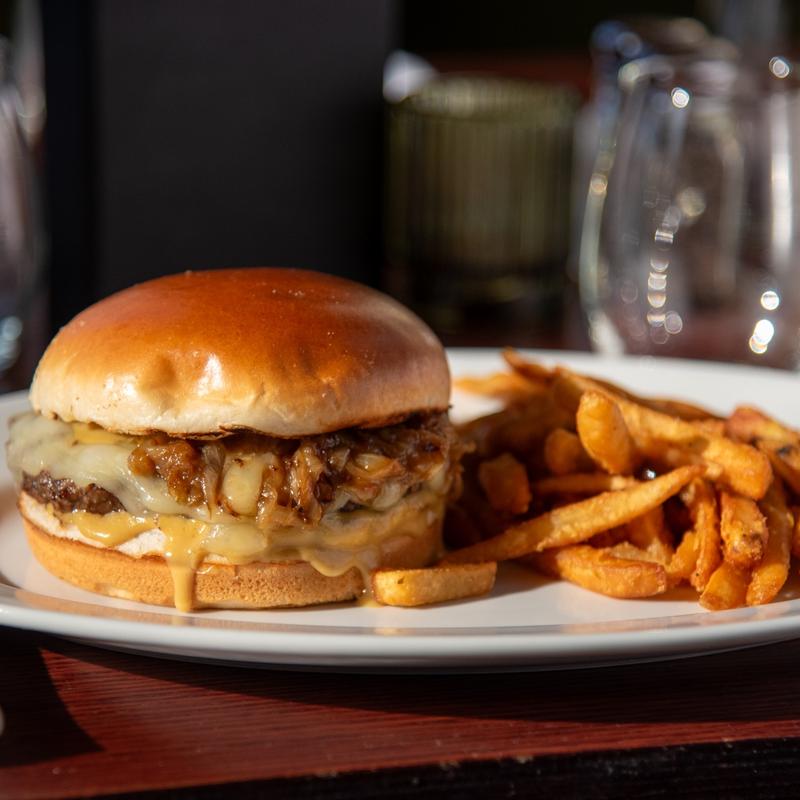 Burger Français* photo