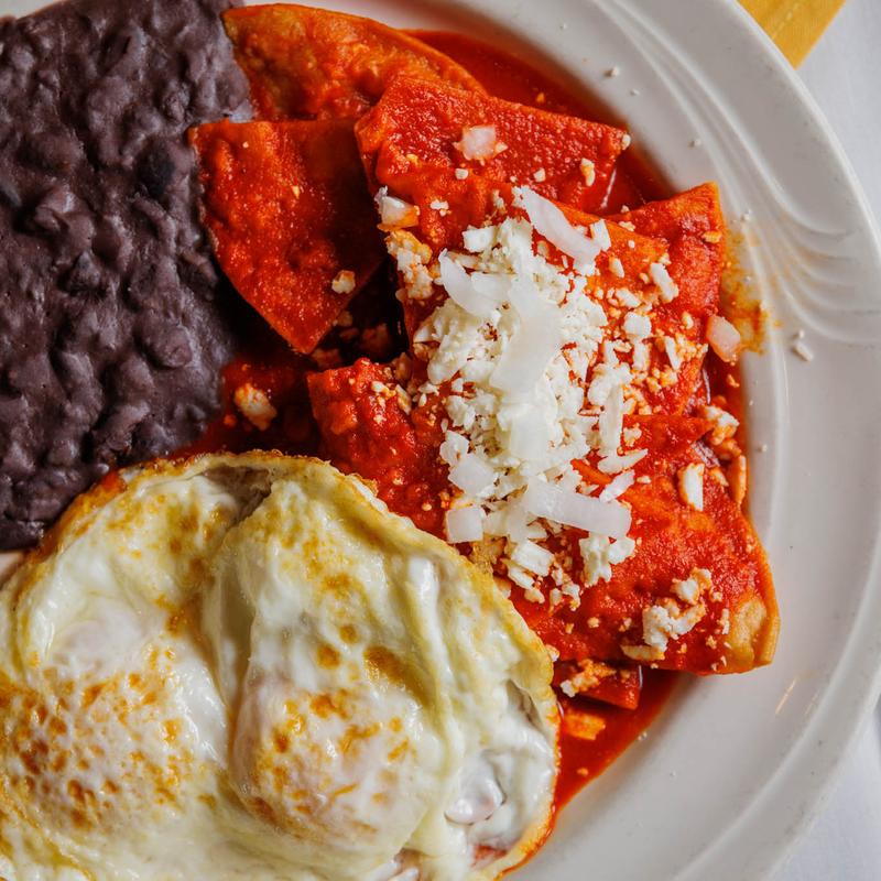 Chilaquiles Verdes o Rojos photo