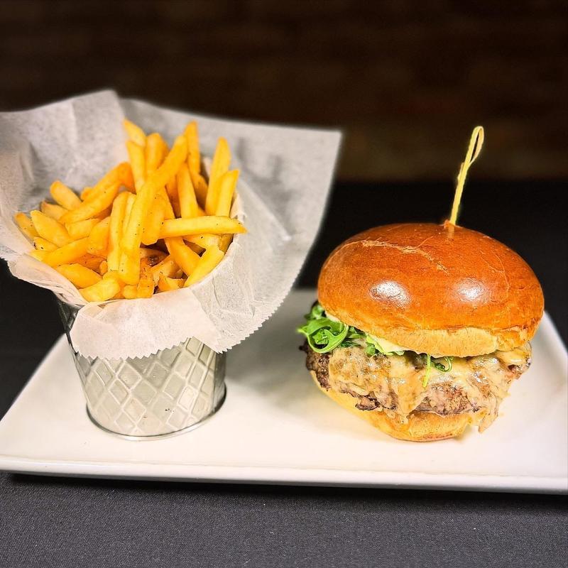 Dolce Signature Burger photo