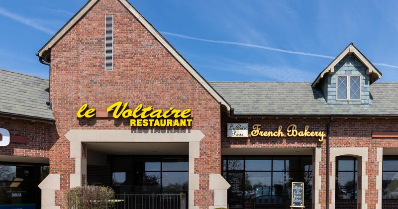 Exterior, view from the street