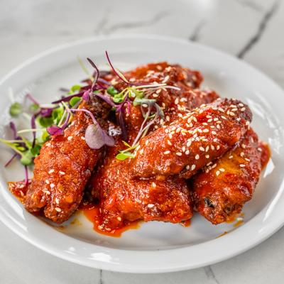 Tee's peppered Chicken wings- (5pcs) photo