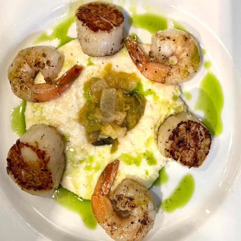 Seared Jumbo Scallops & Shrimp photo