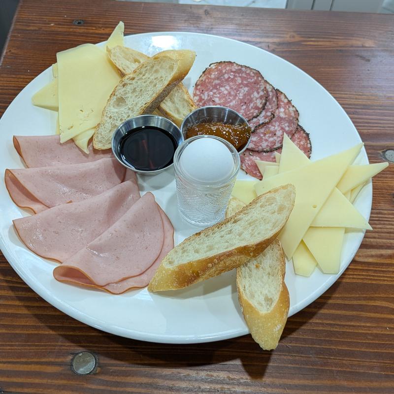 Ludwig's Breakfast photo