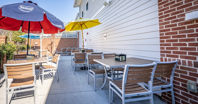 Interior, seating boot, table with tableware
