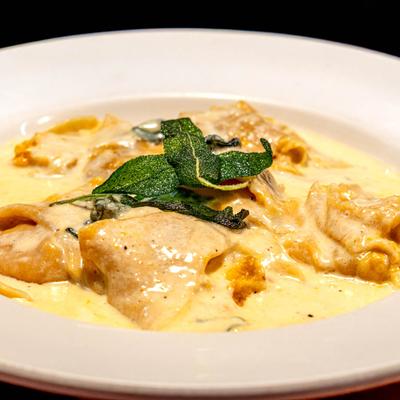 Creamy ricotta & mascarpone ravioli in a fresh tomato basil sauce.