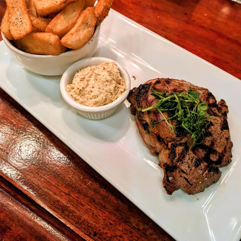 Steak Frites 8oz photo