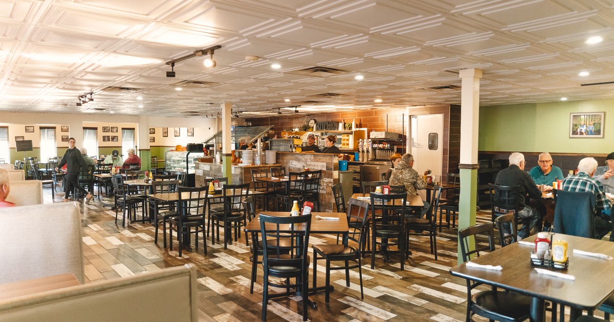 Interior space, dining area with guests enjoying their food