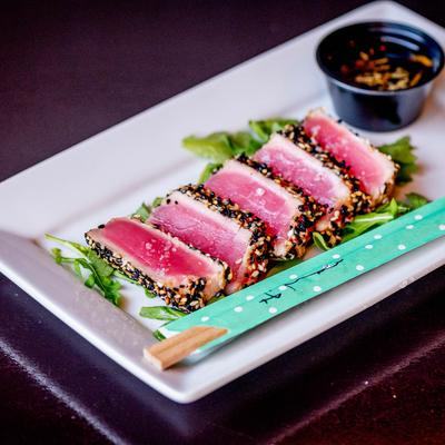 Tuna tataki.