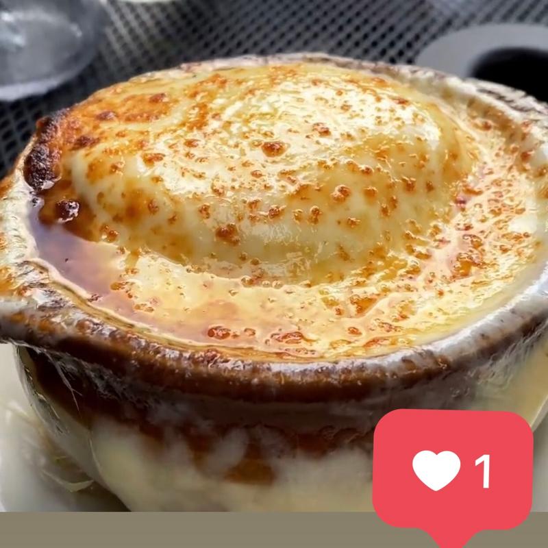 menu item 30 of 40, French Onion Au Gratin Crock