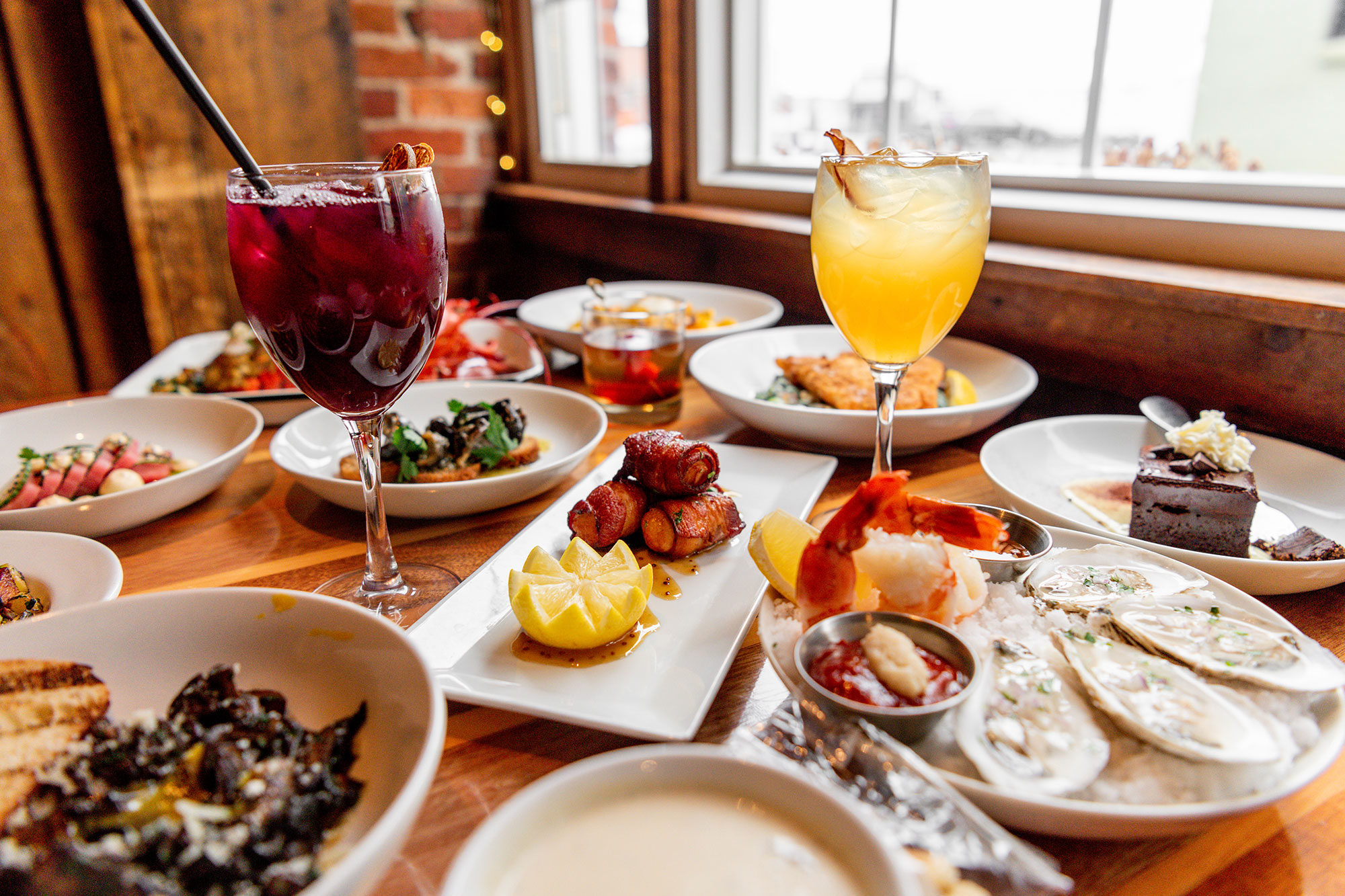 Different types of dishes and drinks served.