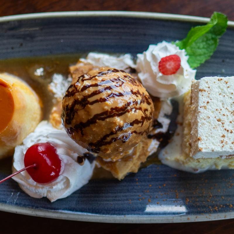 menu item 17 of 20, Trio Desserts