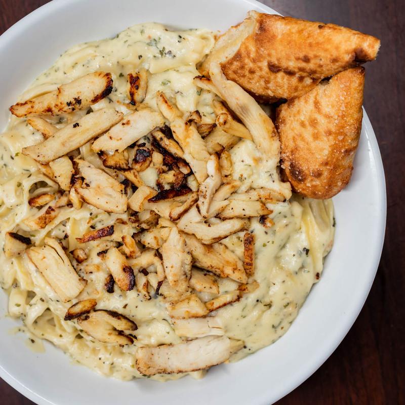 Chicken Alfredo photo