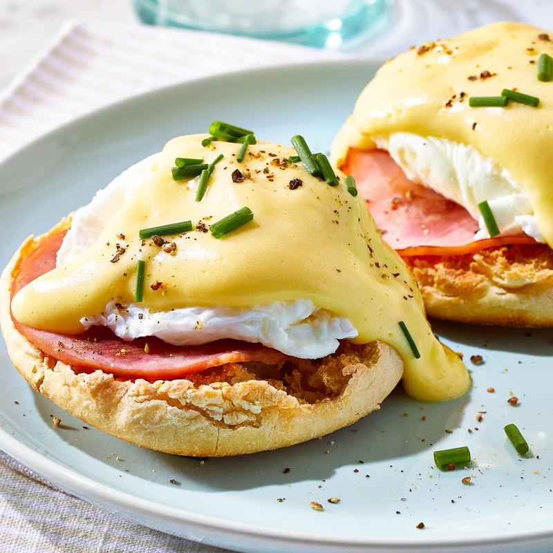 Eggs Benedict photo