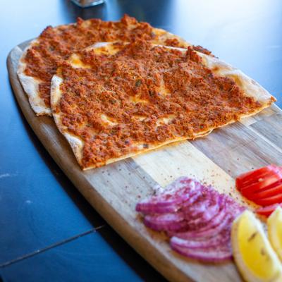 Lahmacun.