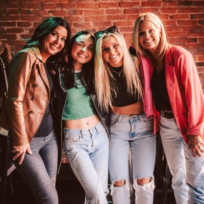 gallery photo number 32