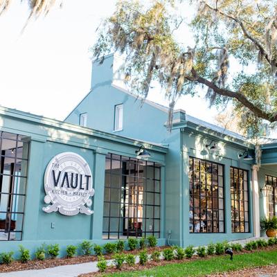 Exterior, restaurant garden pathway