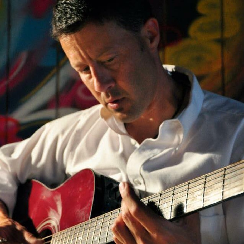 Pints for Paws with Jon Halmi event photo