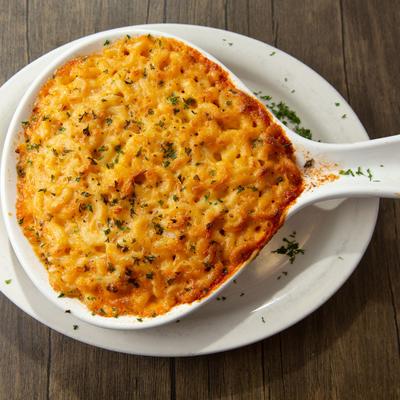 Baked pasta with melted cheese
