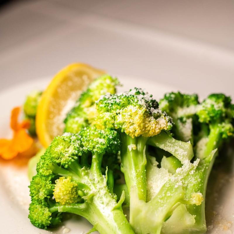 Steamed Broccoli photo