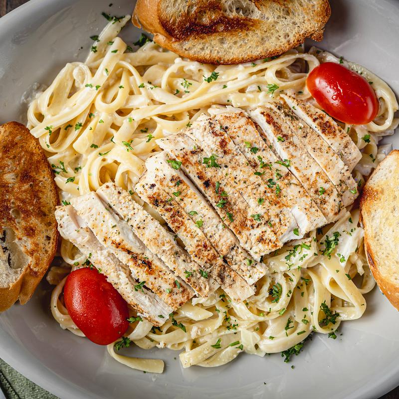 Chicken Alfredo photo