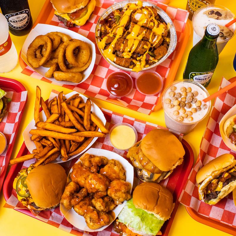 LUCKY'S FAMOUS BURGERS photo