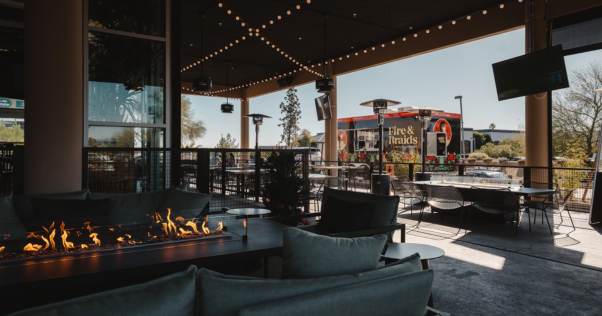 Outdoor lounge seating with fire pit