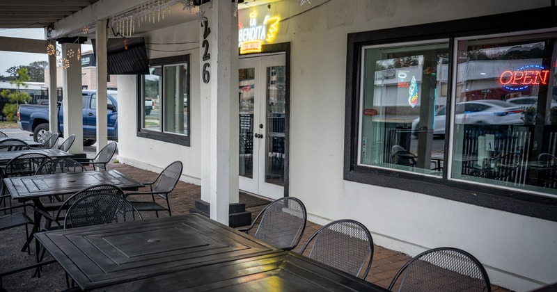 Exterior, terrace, tables, chairs