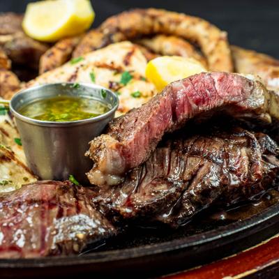 Mixed grilled meats.