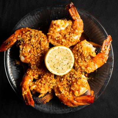 Cajun shrimp, top view.