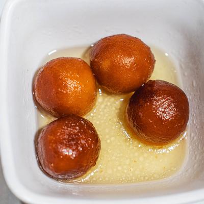 Sweetened milk balls.