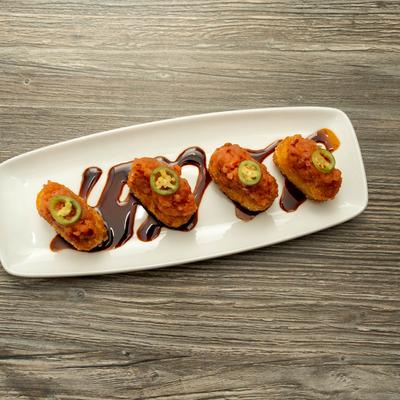 Crispy rice, top view.