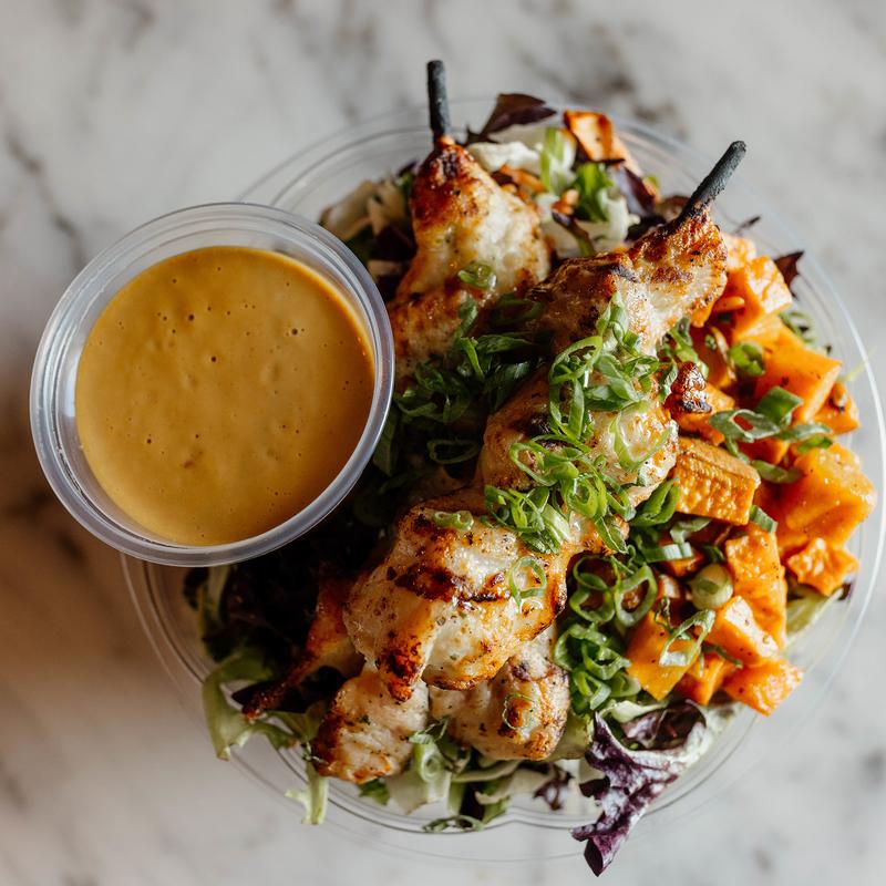 Grilled chicken Buddha bowl photo