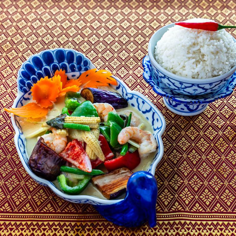 menu item 16 of 24, 21. Gaeng Keaw Wan (Green Curry) (Spicy)