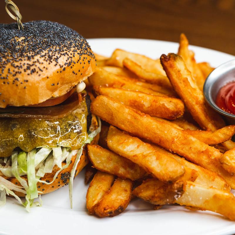 Mako's Bacon Cheeseburger photo