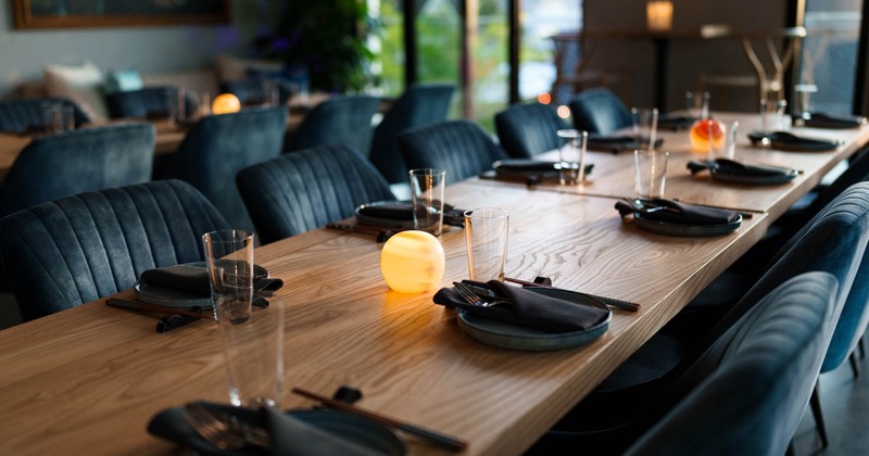 Dinning area, tables ready for guests