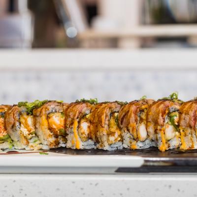 Sushi roll, side view