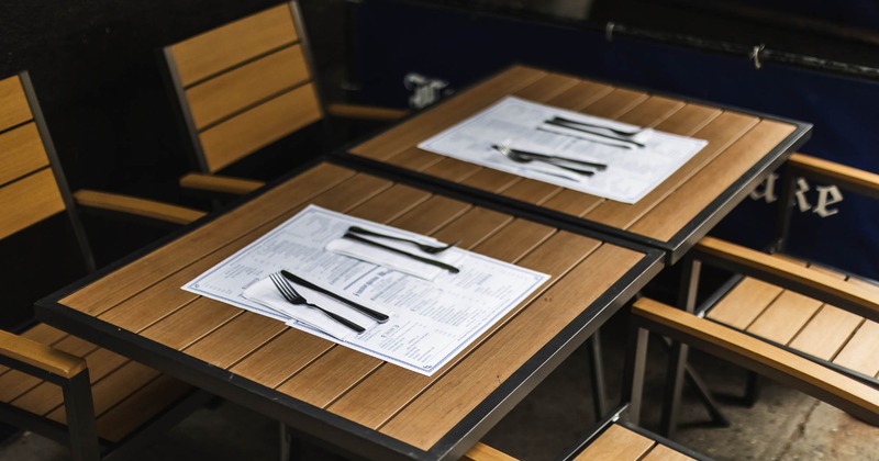 Exterior, seating place on the outside