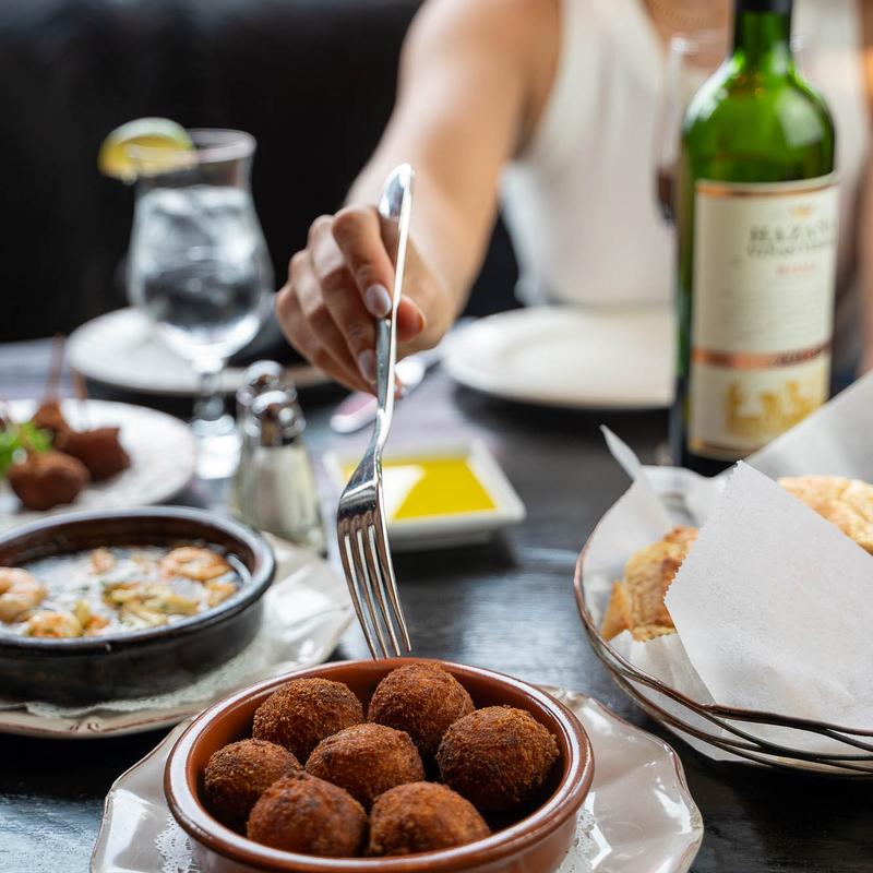 menu item 4 of 17, Croquetas de Pollo